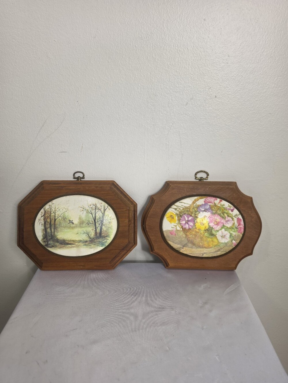Vintage Brown Wood Oval Floral and Landscape Plaques